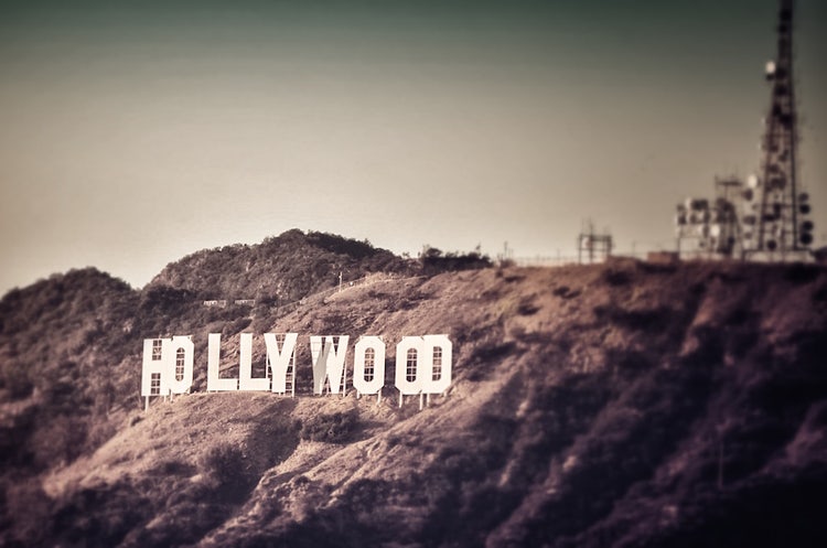 Hollywood-Sign-In-LA-60189725-Pro